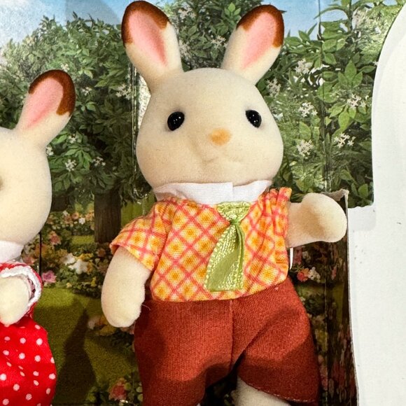 Calico Critters Chocolate Rabbit Family Figures Set New No Box - Picture 8 of 13